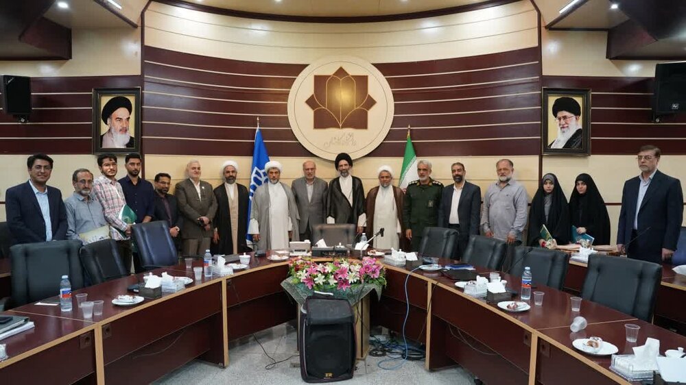 مسئولان دفتر و فرمانده بسیج دانشجویی ناحیه مقاومت بسیج و دانشگاه کاشان معرفی شدند+عکس