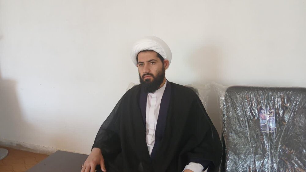 یکی از دستاوردهای تفکر امام خمینی(ره) احیای هویت اسلامی است