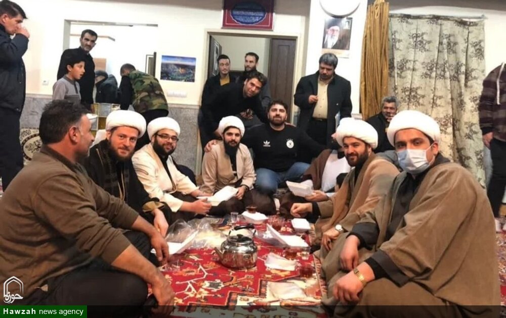 حل اختلافات خانوادگی در مسجد؛ راهکار نوین یک روحانی دغدغه مند + عکس