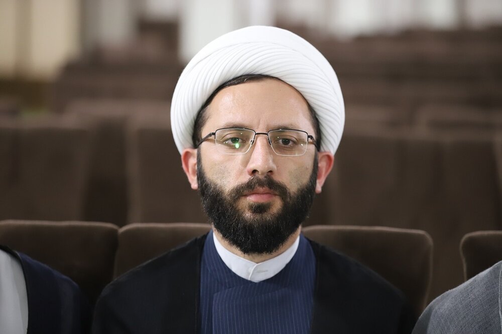 «بلاغ مبین» زمانی محقق می‌شود که حوزه «زبان جامعه» را بشناسد/ حوزه خواهران اقدام به تولید نظریات علمی کند