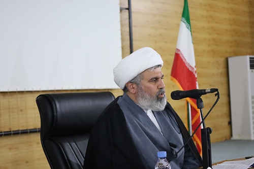 امام در جهانی دو قطبی، نرم‌افزار ایمان و امید را به صحنه آورد