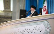 قائد الثورة: قرار الشعب الإيراني بيده وتخصيب إيران لليورانيوم لا شأن لأمريكا به