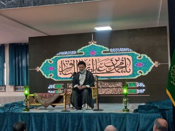 امام خمینی(ره) نماد احیای اسلام ناب محمدی بود