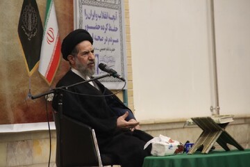 امام خمینی (ره) از شخصیت‌های برجسته و استثنایی جهان اسلام بود