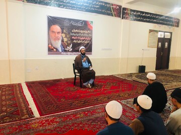 امام خمینی(ره) آموزگار عدالت و آزادگی برای جهان معاصر است