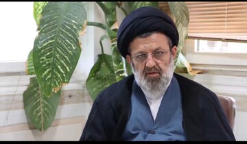 فیلم | سیره و سلوک امام خمینی (ره) در کلام مسئول نمایندگی ولی فقیه در سپاه روح الله استان مرکزی