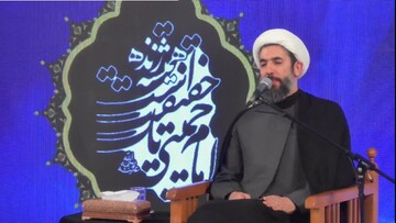 دستاورد بزرگ امام خمینی(ره) ترسیم راه تحقق تمدن اسلامی است/امام خمینی(ره)، آغازگر حاکمیت اسلام و عدل در عصر معاصر است