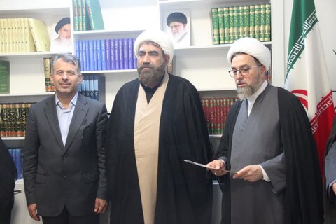 تصاویر / دیدار مسئول مرکز راهبردی جذب حوزه های علمیه کشور با نماینده ولی فقیه در استان قزوین