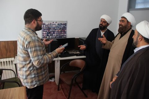 تصاویر / دیدار مسئول مرکز راهبردی جذب حوزه های علمیه کشور با نماینده ولی فقیه در استان قزوین
