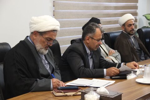 تصاویر / دیدار مسئول مرکز راهبردی جذب حوزه های علمیه کشور با نماینده ولی فقیه در استان قزوین