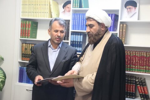 تصاویر / دیدار مسئول مرکز راهبردی جذب حوزه های علمیه کشور با نماینده ولی فقیه در استان قزوین