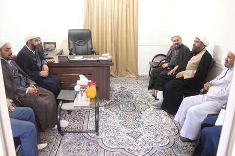 تصاویر / دیدار مسئول مرکز راهبردی جذب حوزه های علمیه کشور با نماینده ولی فقیه در استان قزوین