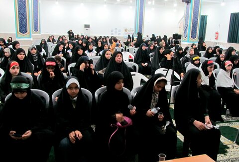 تصاویر/ سومین اجتماع دختران روح‌الله در بندر دیر