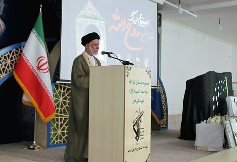 تصاویر/ سومین اجتماع دختران روح‌الله در بندر دیر