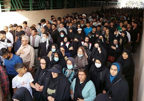 تصاویر/کاروان «رهروان روح‌الله» از استان کردستان عازم حرم مطهر امام (ره) شد