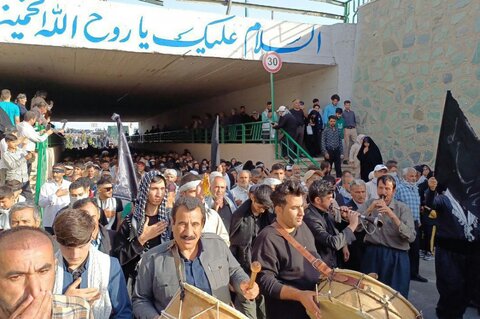 تصاویر/کاروان «رهروان روح‌الله» از استان کردستان عازم حرم مطهر امام (ره) شد