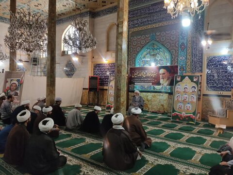 گردهمایی‌ روحانیون نهاوند بمناسبت گرامیداشت ارتحال حضرت امام خمینی (ره)
