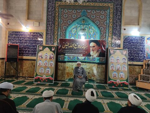 گردهمایی‌ روحانیون نهاوند بمناسبت گرامیداشت ارتحال حضرت امام خمینی (ره)