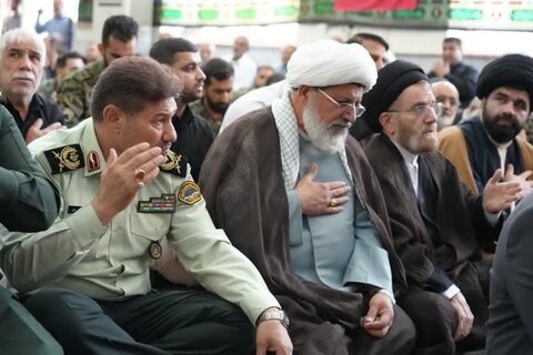 تصاویر برگزاری مراسم بزرگداشت سالگرد ارتحال ملکوتی حضرت امام (ره) در مدرسه علمیه کمالیه خرم آباد