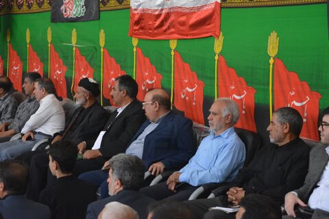 تصاویر برگزاری مراسم بزرگداشت سالگرد ارتحال ملکوتی حضرت امام (ره) در مدرسه علمیه کمالیه خرم آباد