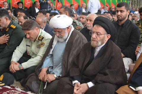 تصاویر برگزاری مراسم بزرگداشت سالگرد ارتحال ملکوتی حضرت امام (ره) در مدرسه علمیه کمالیه خرم آباد