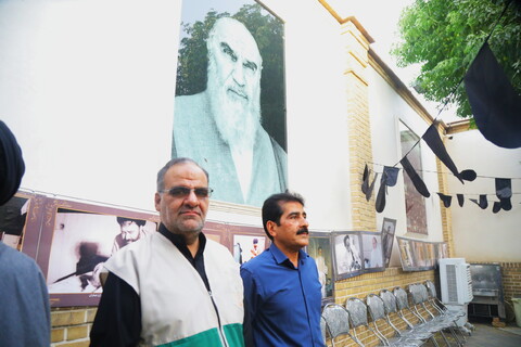 تصاویر / حضور پرشور مردم در روز 14 خرداد در بیت امام خمینی (ره) در قم