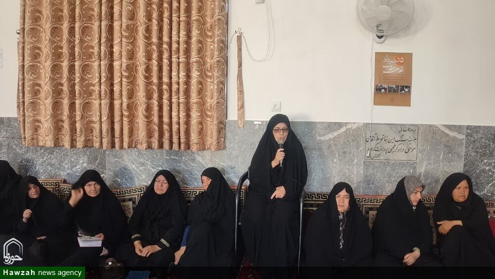 تربیت امام خمینی(ره) الگویی برای خانوادههای امروز