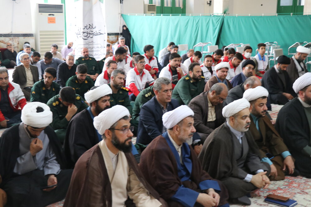 امام خمینی(ره) همواره بر اهمیت اتحاد و وحدت امت اسلامی تأکید می‌کردند