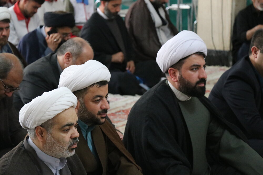 امام خمینی(ره) همواره بر اهمیت اتحاد و وحدت امت اسلامی تأکید می‌کردند