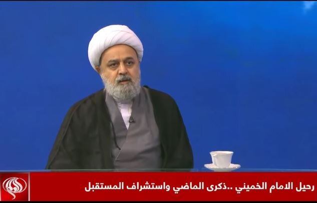 تبیین نقش ولایت فقیه در موفقیت انقلاب اسلامی/ یکی از مؤلفه‌های قدرت عدم تکیه به قدرت‌های خارجی است