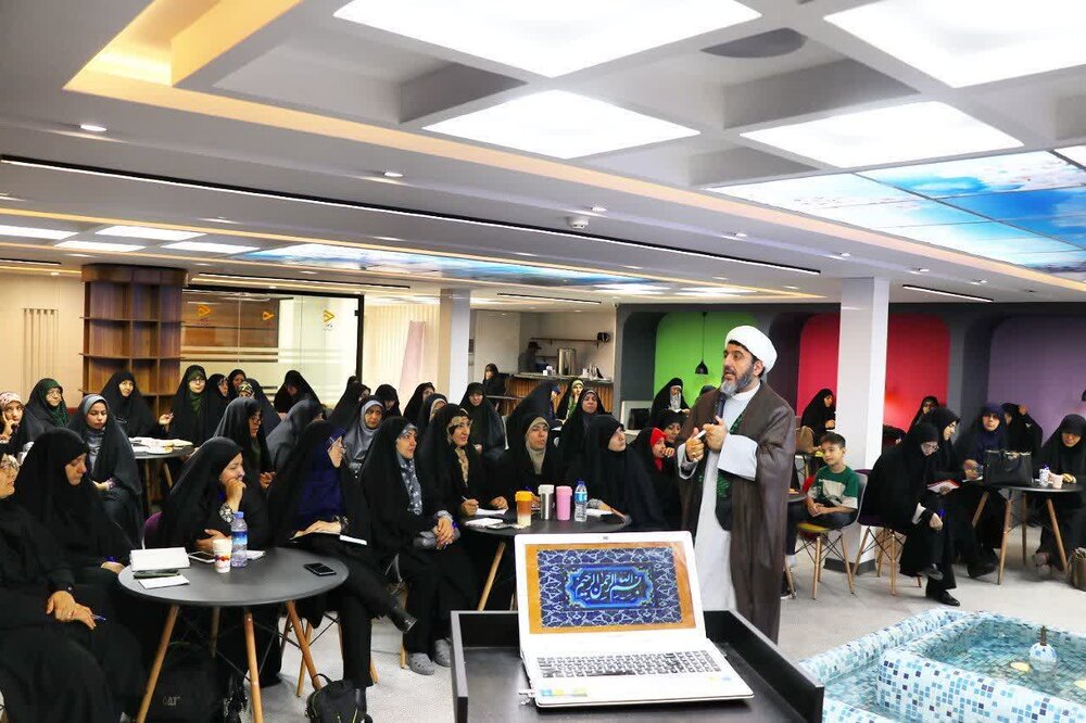 فیلم| کارگاه آموزش پرده خوانی در اراک