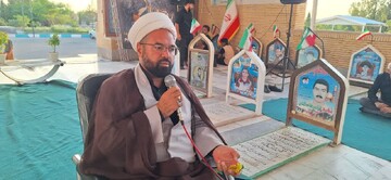 با وجود گفتمان استقلال ملی و مقاومت امام راحل ذلت را نخواهیم پذیرفت