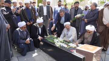 فیلم | تجدید میثاق مدیرکل تبلیغات اسلامی همدان با آرمان‌های شهدا و علمای دیار الوند