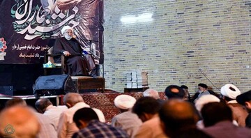 مسیر عزت و پیشرفت ملت ایران با اقتدا به مکتب امام خمینی(ره) استمرار می‌یابد