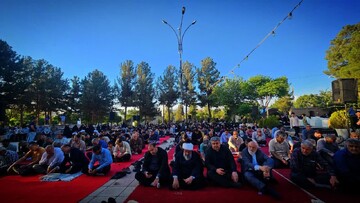 تصاویر/ مراسم قرائت دعای عرفه در هشتگرد