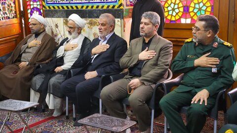 تصاویر/ کرامیداشت ایام سوگواری ۱۴ و ۱۵خرداد در یزد