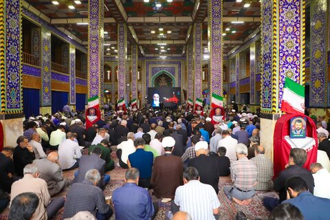 تصاویر/ کرامیداشت ایام سوگواری ۱۴ و ۱۵خرداد در یزد