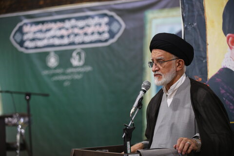 تصاویر| مراسم بزرگداشت قاری روشن دل شیرازی در حرم مطهر سیدعلاالدین حسین(ع)