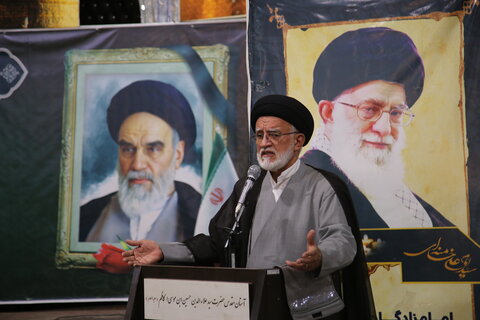 تصاویر| مراسم بزرگداشت قاری روشن دل شیرازی در حرم مطهر سیدعلاالدین حسین(ع)