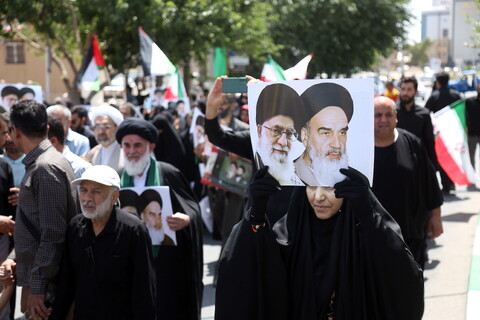 تصاویر/ راهپیمایی باشکوه مردم قم در سالروز قیام ۱۵ خرداد