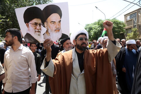 تصاویر/ راهپیمایی باشکوه مردم قم در سالروز قیام ۱۵ خرداد