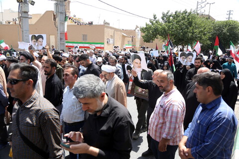 تصاویر/ راهپیمایی باشکوه مردم قم در سالروز قیام ۱۵ خرداد