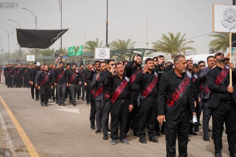 موكب العتبة العلوية المقدسة يُحيي مراسم عزاء استشهاد مسلم بن عقيل (ع) في مرقده الطاهر