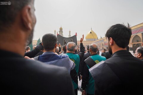 موكب العتبة العلوية المقدسة يُحيي مراسم عزاء استشهاد مسلم بن عقيل (ع) في مرقده الطاهر