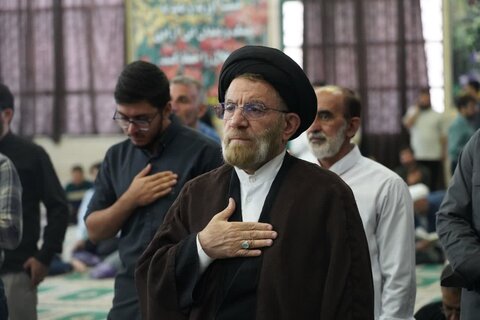 تصاویر قرائت دعای پرفیض عرفه در مصلای الغدیر خرم آباد