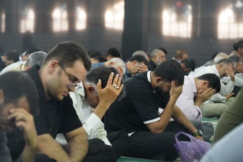 تصاویر قرائت دعای پرفیض عرفه در مصلای الغدیر خرم آباد