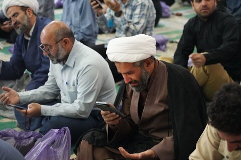 تصاویر قرائت دعای پرفیض عرفه در مصلای الغدیر خرم آباد