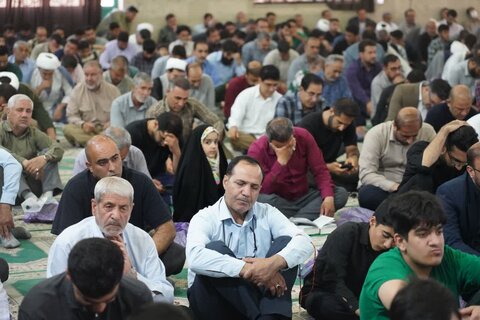 تصاویر قرائت دعای پرفیض عرفه در مصلای الغدیر خرم آباد
