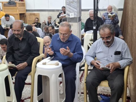 تصاویر/ مراسم معنوی دعای عرفه در امامزاده داوود(ع) قمصر