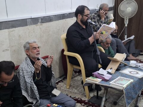 تصاویر/ مراسم معنوی دعای عرفه در امامزاده داوود(ع) قمصر